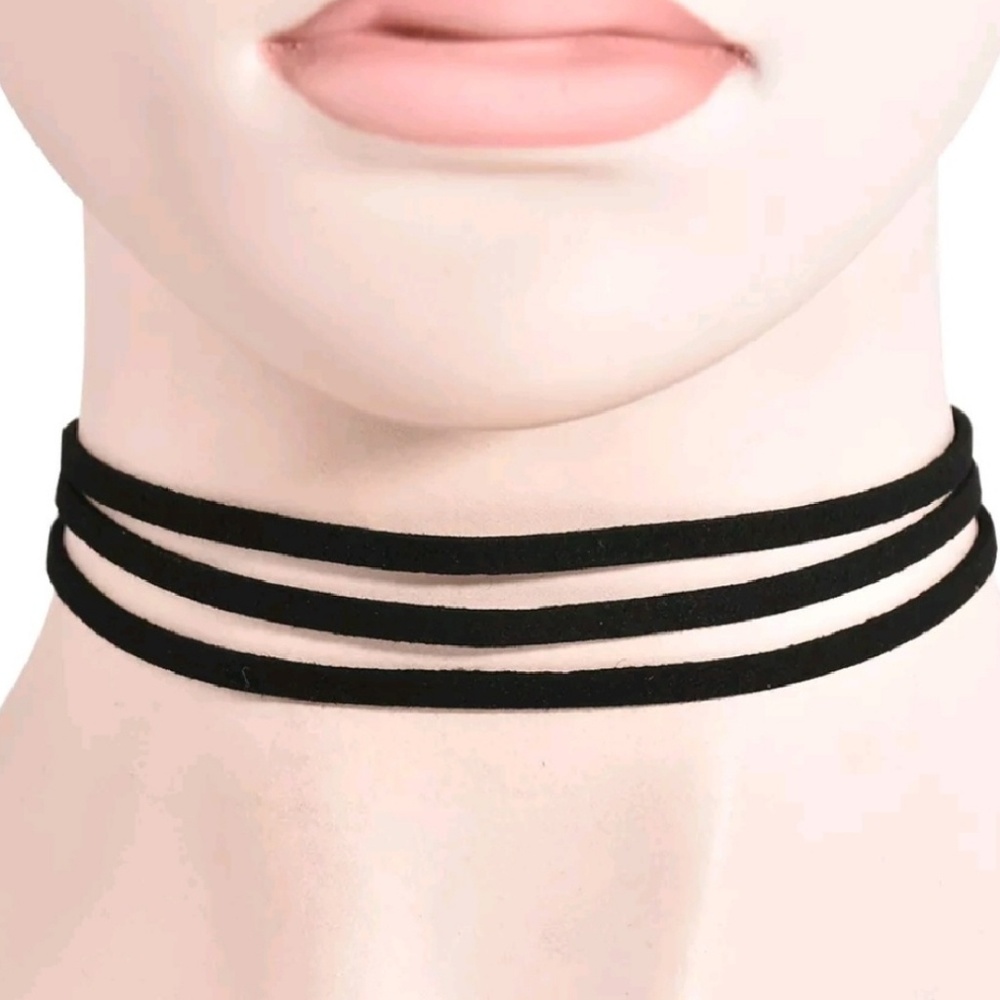 Black Choker Necklace Triple Layered - Picture 4 of 7